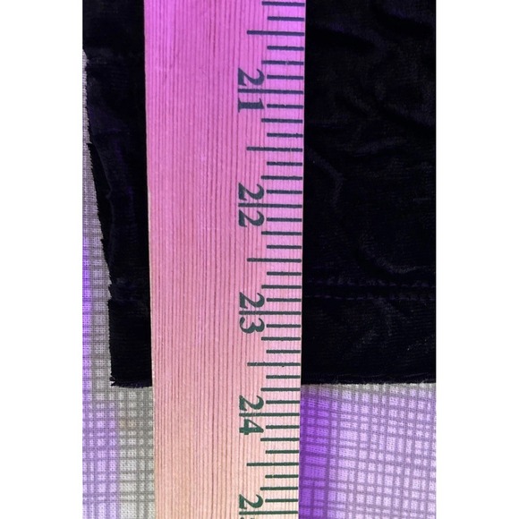 Piccadilly Fashions Sleeveless Tank‎ Top Shirt Black Velvet Textured NWT Size XL - Picture 8 of 8